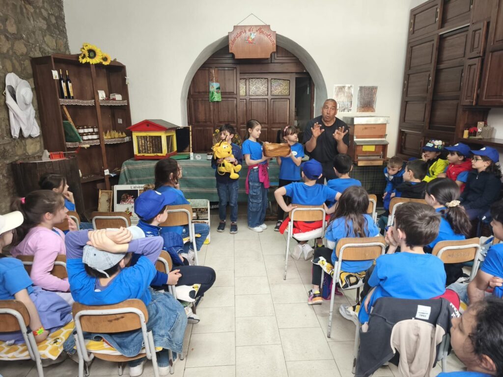 laboratorio didattiro piccoli apicoltori
